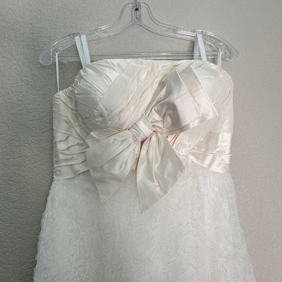 NWT- Wedding gown, strapless, ivory - Picture 15 of 16